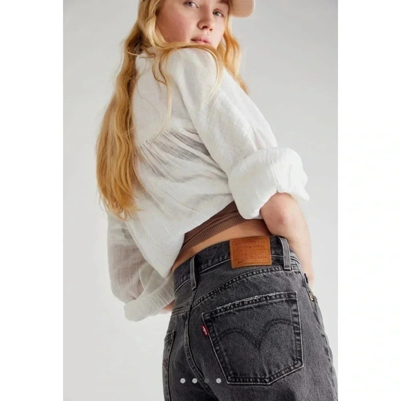 NWT Free People Levi's 501 Original Crop Jeans Mid Rise Straight Leg Firestarter - Picture 15 of 16